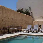 By Zzzing 4* Mosta