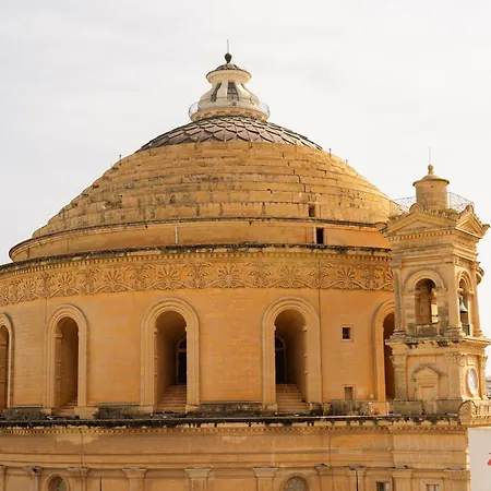 By Zzzing Mosta