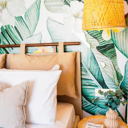 ゲストハウス By Zzzing モスタ